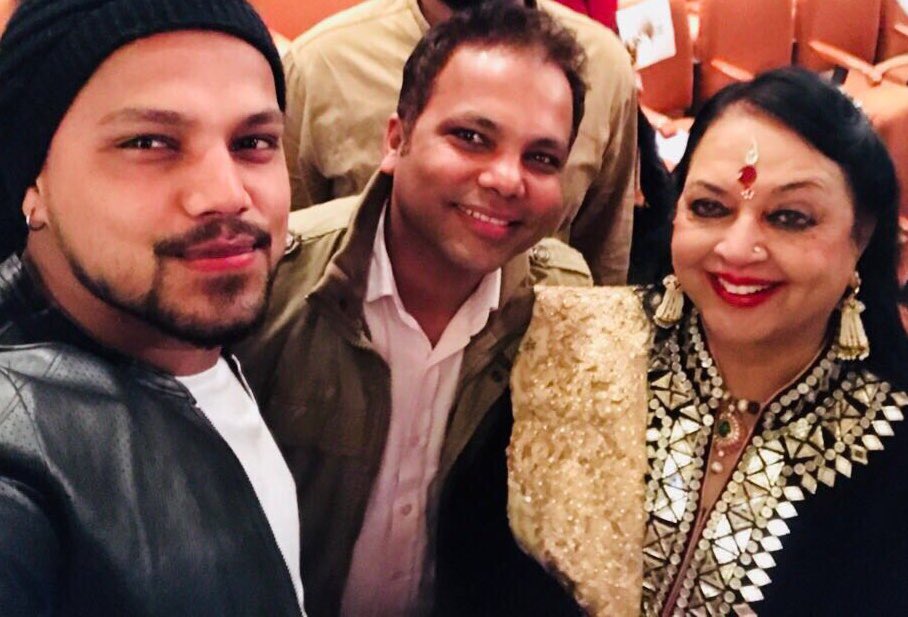 Abdullah919644's tweet photo. #TathastuAwards2017🏆
#January13th2018
#ChinmayaMissionAuditoriumNewDelhi
#OrganisedByTathastuBhavaAnNGO
#EventManagementTeam
#HAMEDIAEvents
#ChiefGuest
#DrHarshVardhanJi
#HonUnionMinisterforScienceAndTechnology https://t.co/cQ6iqr5AfM