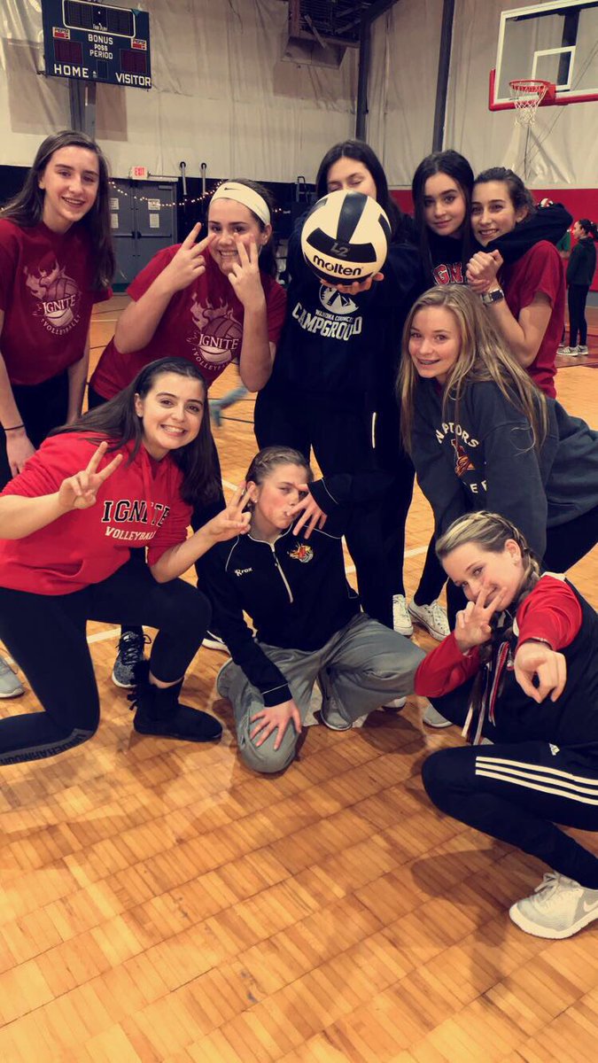 CoachSmithVball's tweet photo. Happy birthday to our perfect @oliviatolin!! Nothing like a birthday filled with volleyball!! πβ€οΈπβ€οΈ #volleyballbirthday #ignitefam https://t.co/fImS3ShRy4