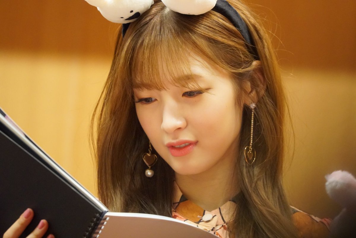 Arin_Thailand's tweet photo. [PREVIEW] 180113 OH MY GIRL Secret Garden Fansign Event at Dangsan TCC Center [©yoonalist] #OHMYGIRL #오마이걸 #ARIN #아린 #비밀정원 #SecretGarden https://t.co/WXI2MgiWzY