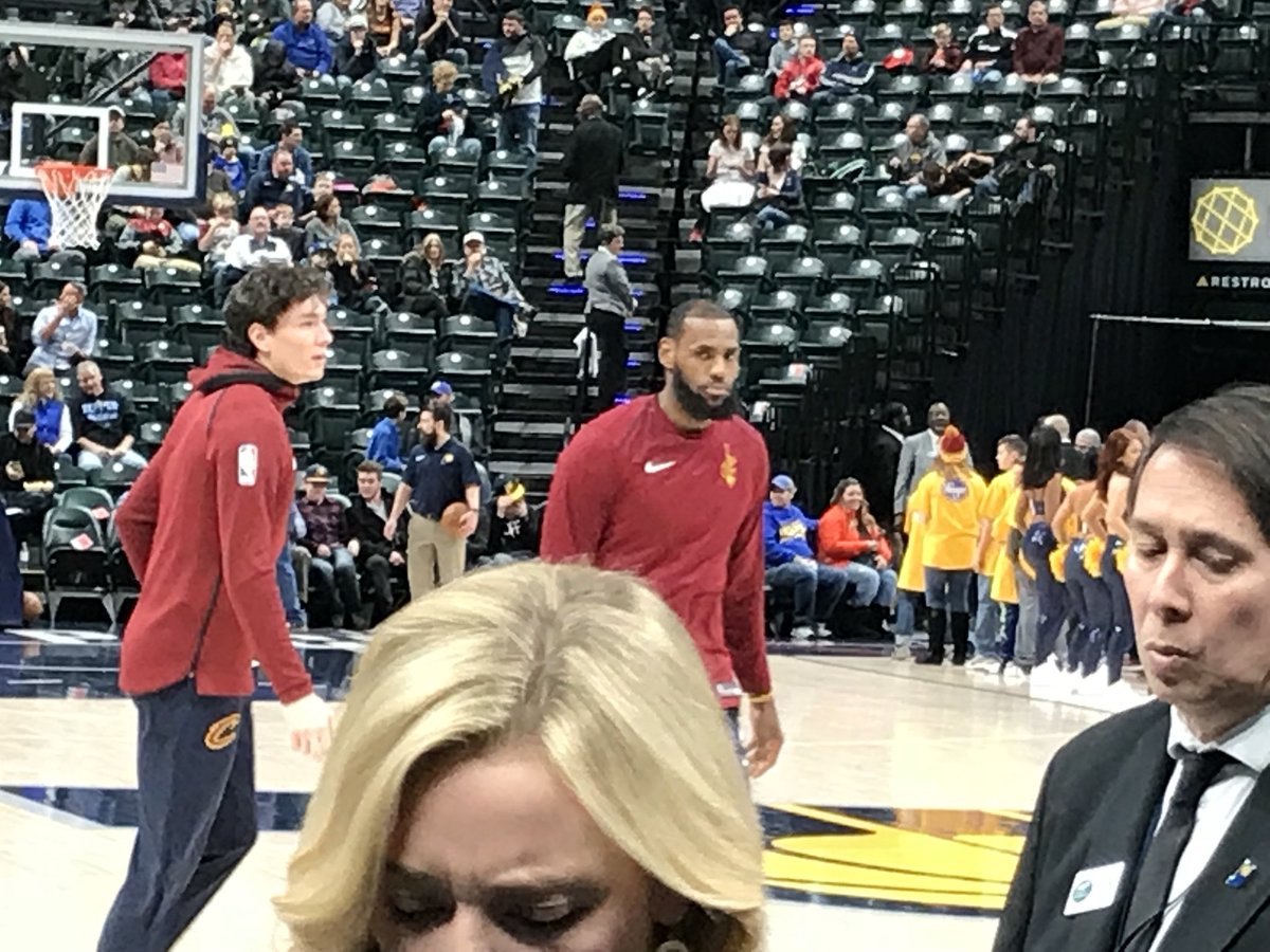 JoshEstelle's tweet photo. Trying to take a pic of @TriciaWhitaker and Lebron photobombed it. https://t.co/LK6A0lxJF5