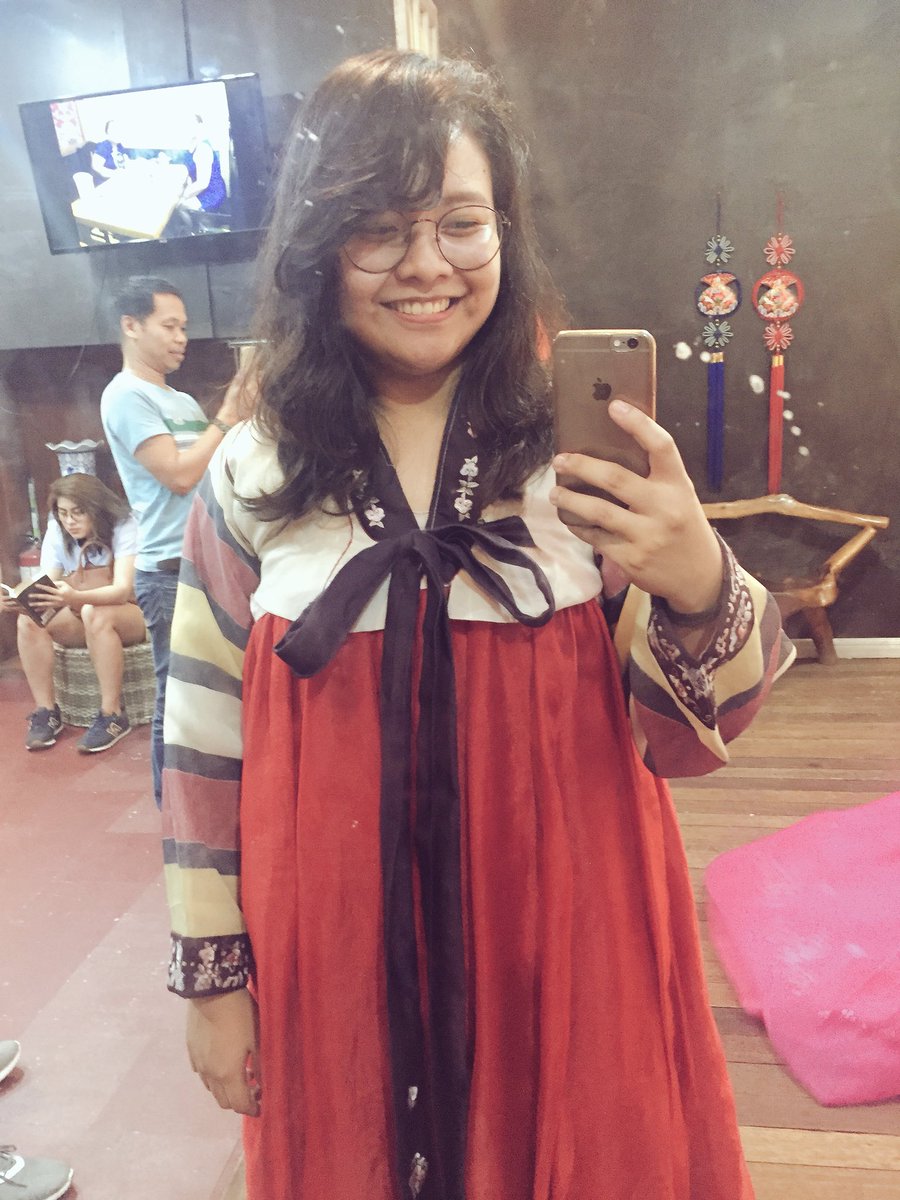 osengki's tweet image. sneaky selfie with cutie ate feat. double chin #thirstaidkit