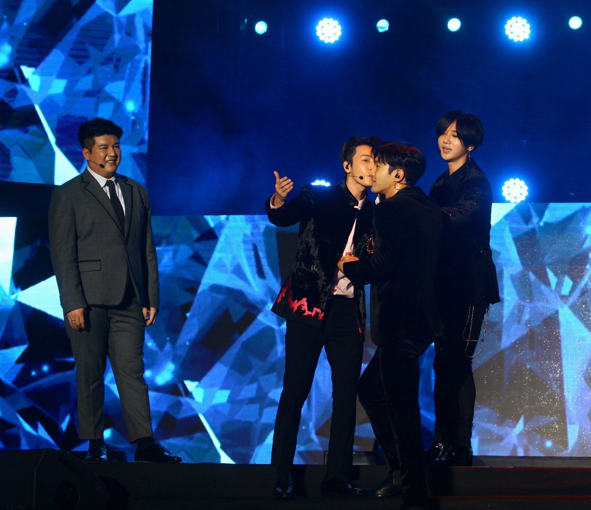 20180113 《KWAVE 2 Music Festival Brought To You By Mcalls》| SUPER JUNIOR 04 #KWAVE2MusicFestival #KWAVE2 #SuperJunior #SuperJuniorinMY