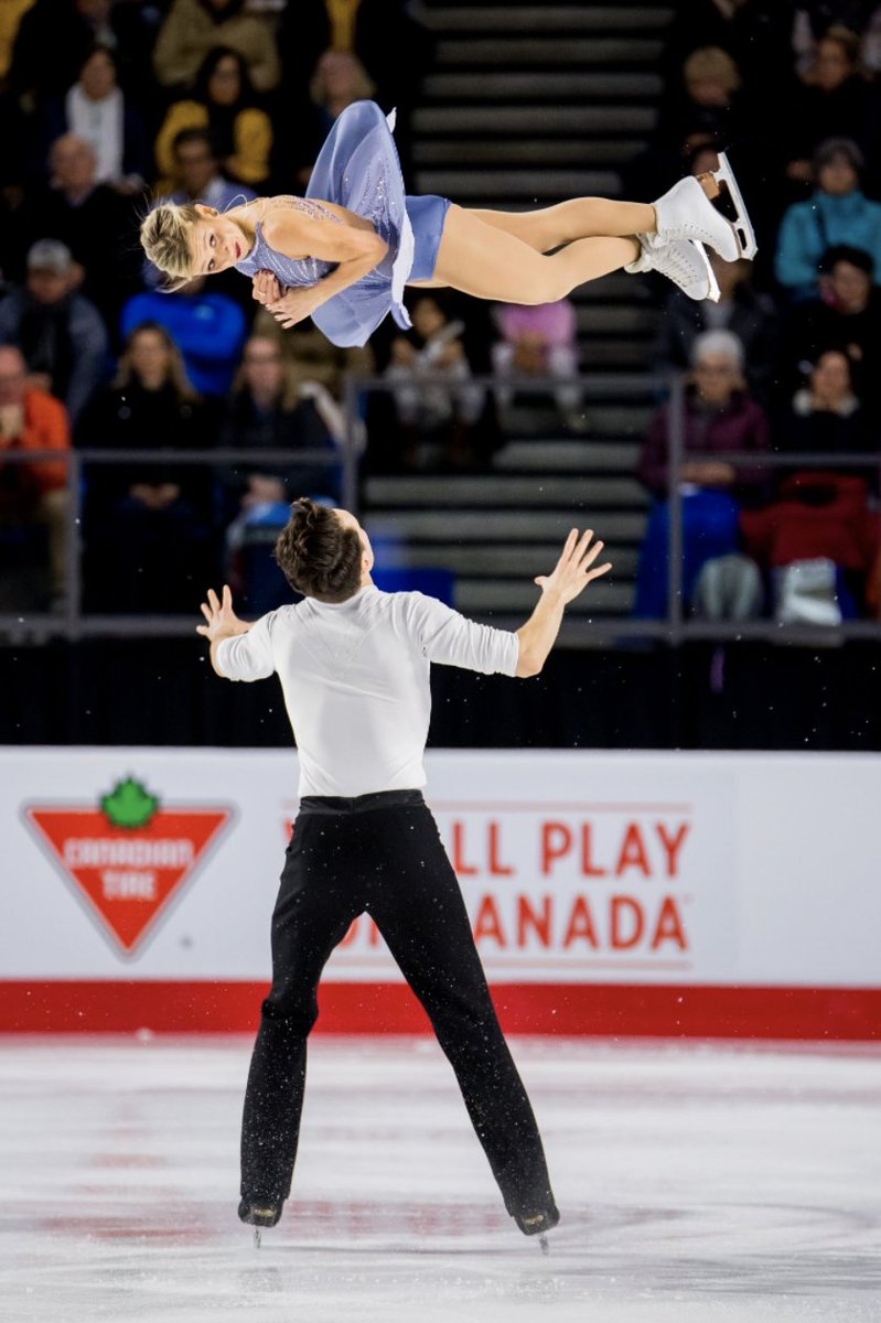 Equipe_Canada's tweet photo. Le 7 chanceux 🎰 pour @mhjd_85 et @Rad85E aux #CNPCT18.

Un septième titre 🇨🇦 pour la paire :

🥇 Meagan Duhamel / Eric Radford 234.55 
🥈 @JulianneCharlie 213.00
🥉 @Kirsten_MT / @_MarinaroSAUCE_ 209.85

📸: @SkateCanada https://t.co/wZtqP1jwZf