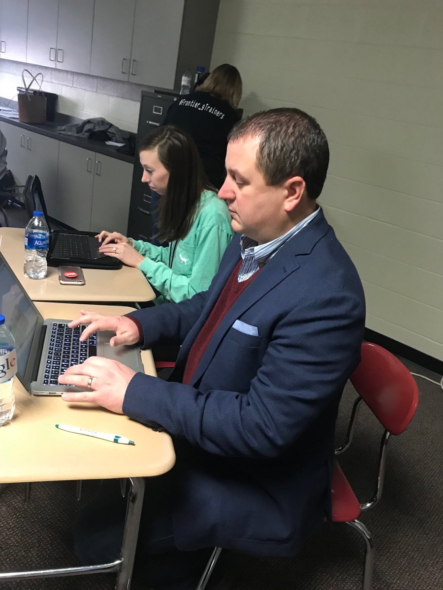 USD353Schools's tweet photo. Adam Hatfield and Cecily Jamison learning new things at #Gi35 Summit 2018! https://t.co/Qyx5XHA11n