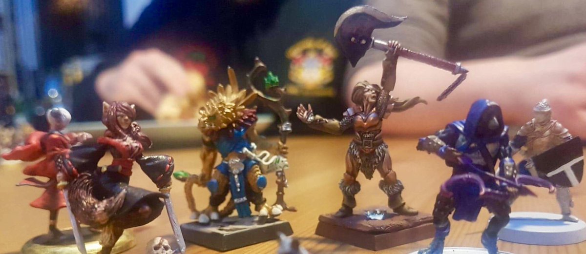 TheCircusDnD's tweet photo. The Circus looking good, before fending off an ambush by yeti! #DnD #NewBannerPic 
@1d4damage @RiktorBernan @BalthazarLock @SarabelleDnD https://t.co/NiqzLh2qYa