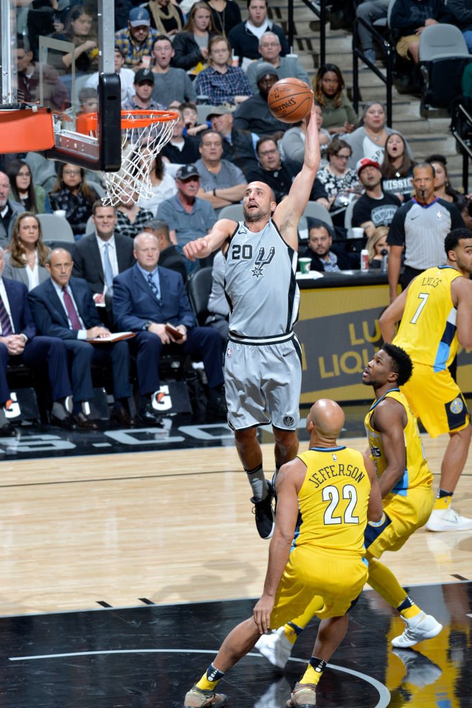 Decime si no merecemos ver esto en el All Star de la NBA. #NBAVote Manu Ginobili. ¡Cada RT suma un poroto más para #ElPibeDe40!