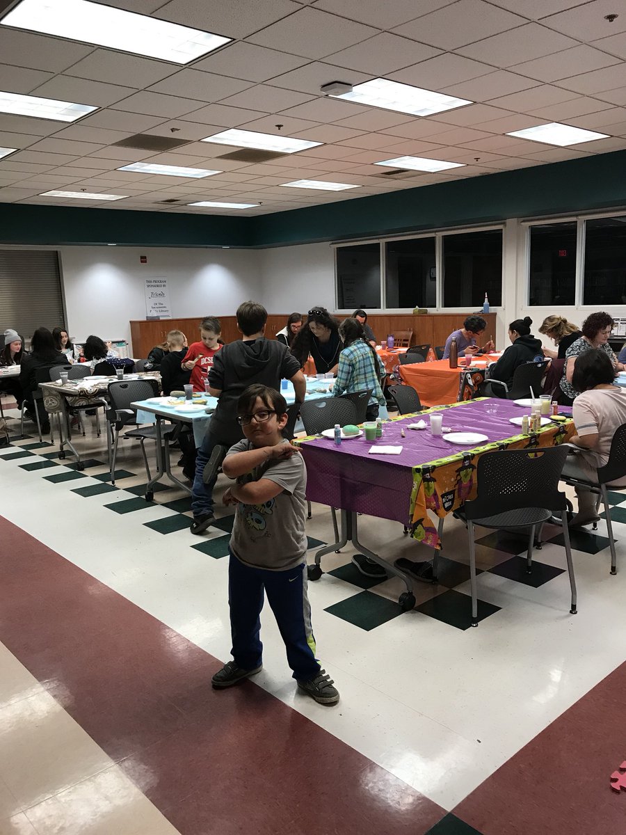SactoCaliRocks's tweet photo. Paint night was a blast!! https://t.co/vSGKcDpXMe