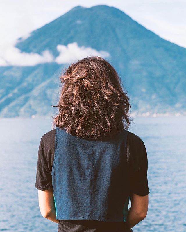 ProjectMurray's tweet photo. “The most dangerous worldviews are the worldviews of those who have never viewed the world.”
.
We love this quote from Alexander Von Humboldt, the great German naturalist and explorer, who once traveled to #lakeatitlan and called it “the most beautiful l… https://t.co/9LMwtmUPcy https://t.co/EygJGn25Sm