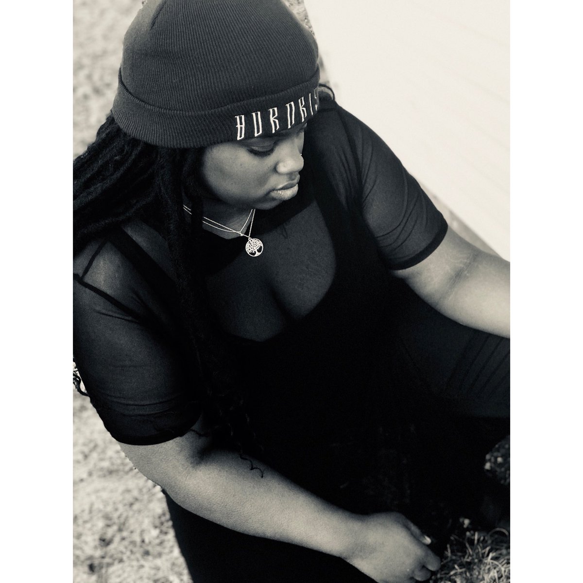 LexyLouMusic's tweet photo. Loving my @bornrisky Luxury Beanie Hat #ootd #ootdfashion #stl #bornrisky #bornriskyapparel #stlouis #singers #artist #artistsoninstagram #luxury #hat #beanie #beanieseason #beanielife #beaniehat #all #black #redandblack https://t.co/k8YJuvfAvx