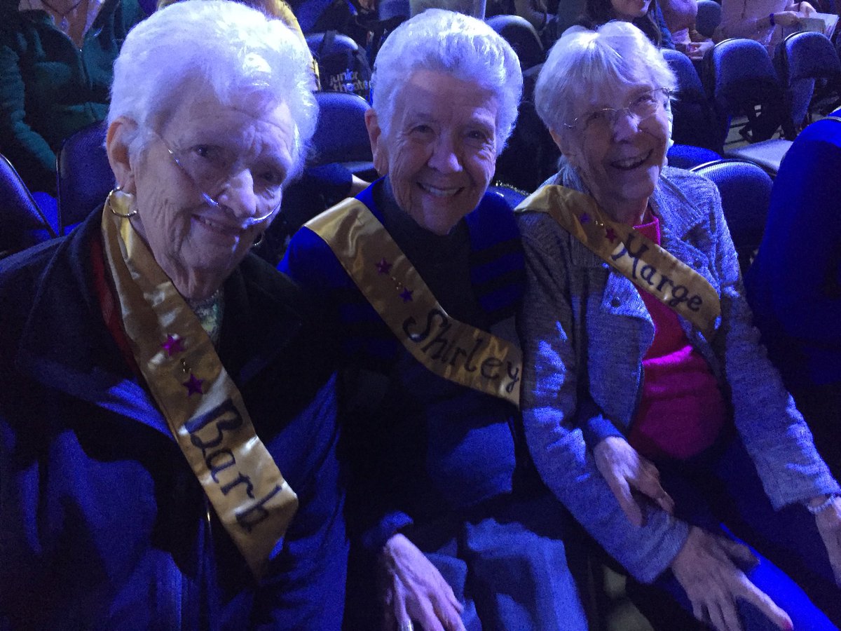 JTF614's tweet photo. We got to meet the #JTF Golden Girls! #CCT #CCTAPA #JTF18 #JTFATL #juniortheaterfestival #jtf614 https://t.co/D3zaiQJYO9