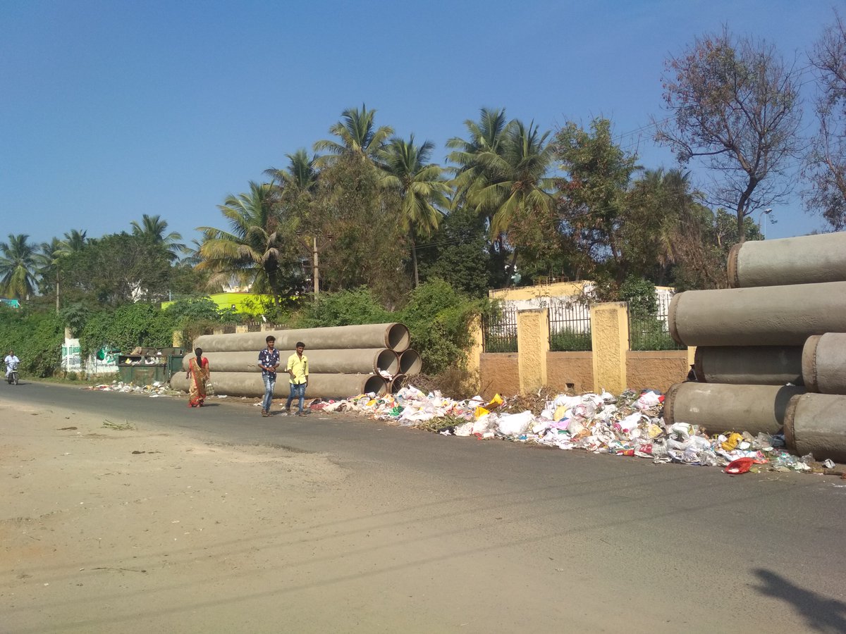 srisaravanan369's tweet photo. Please fix (Garbage) @ https://t.co/kG9SqTNhwf @PMOIndia @swachhbharat (via @swachhbharatapp) https://t.co/d9XnpdXg7z