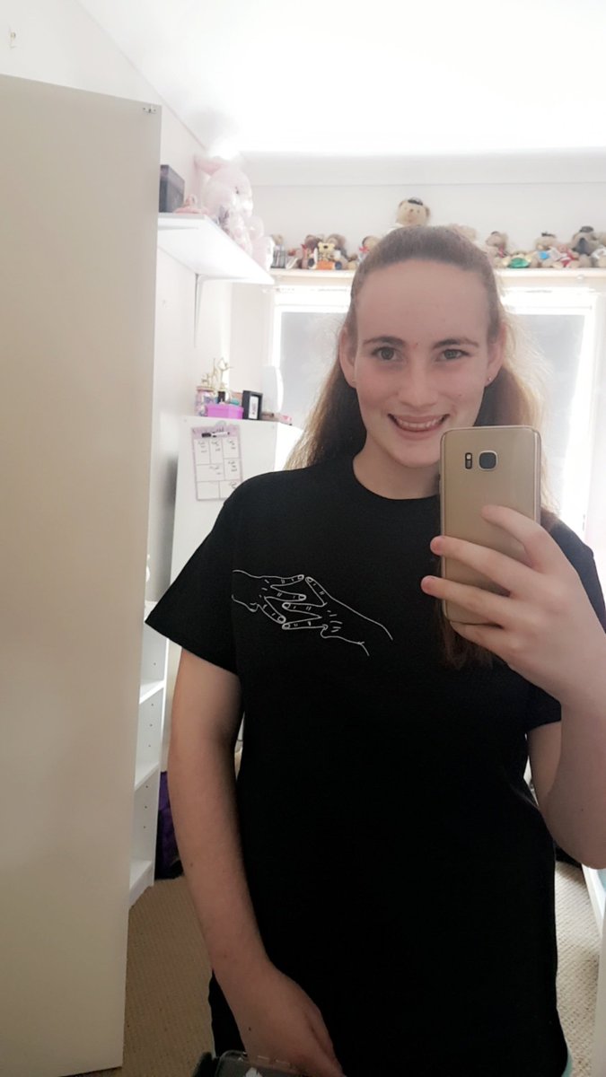 KarinaAshton24's tweet photo. @IISuperwomanII @LillySinghFans MY MERCH FINALLY ARRIVED AND JUST BEFORE MY BIRTHDAY. Even though it's the middle of summer I'm gonna wear them everywhere #lillysinghmerch https://t.co/ADAmliC4zO