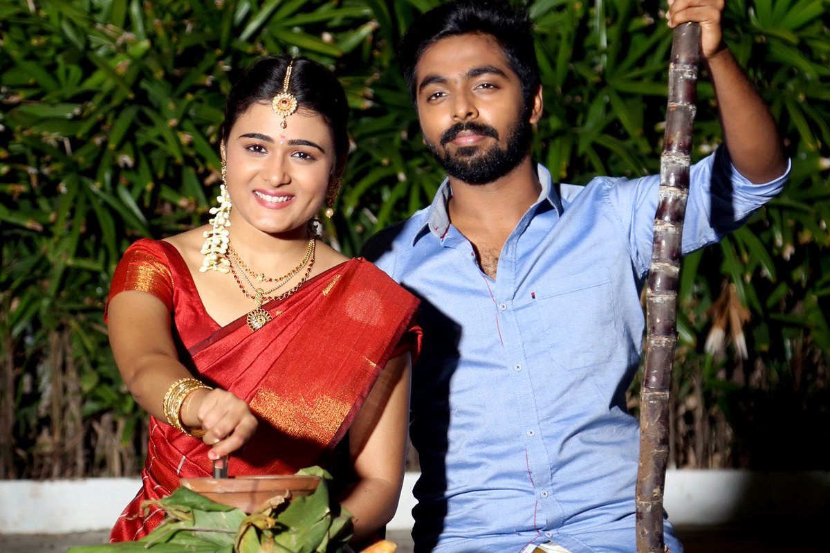 MalarMedia's tweet photo. #PongalWithSunTV #PongalWishes #Pongalfestival #GVPrakash #Shalini #HappyPongal2018 https://t.co/nWi4BOjYsb