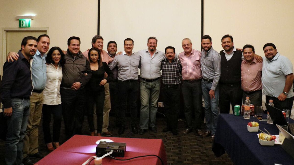 Con las direcciones estatales del PRD, PAN y MC, en los trabajos de "siglado" de municipios y distritos. Mañana habrá buenas noticias. #PRDEdomex