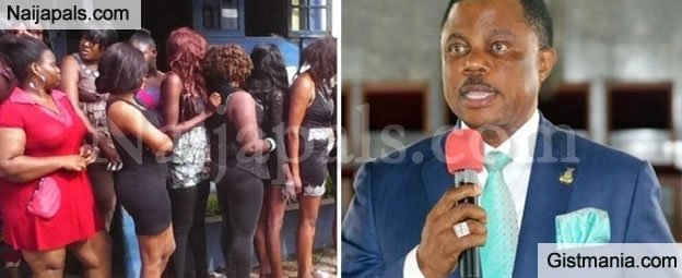 Naijapals's tweet photo. FYI: Anambra S3x Workers Face-Off With Governor Obiano Over The Demolition Of Their Shanties https://t.co/w3x39LJFTn #Naijapals #Gistmania https://t.co/m20ub9CQmA