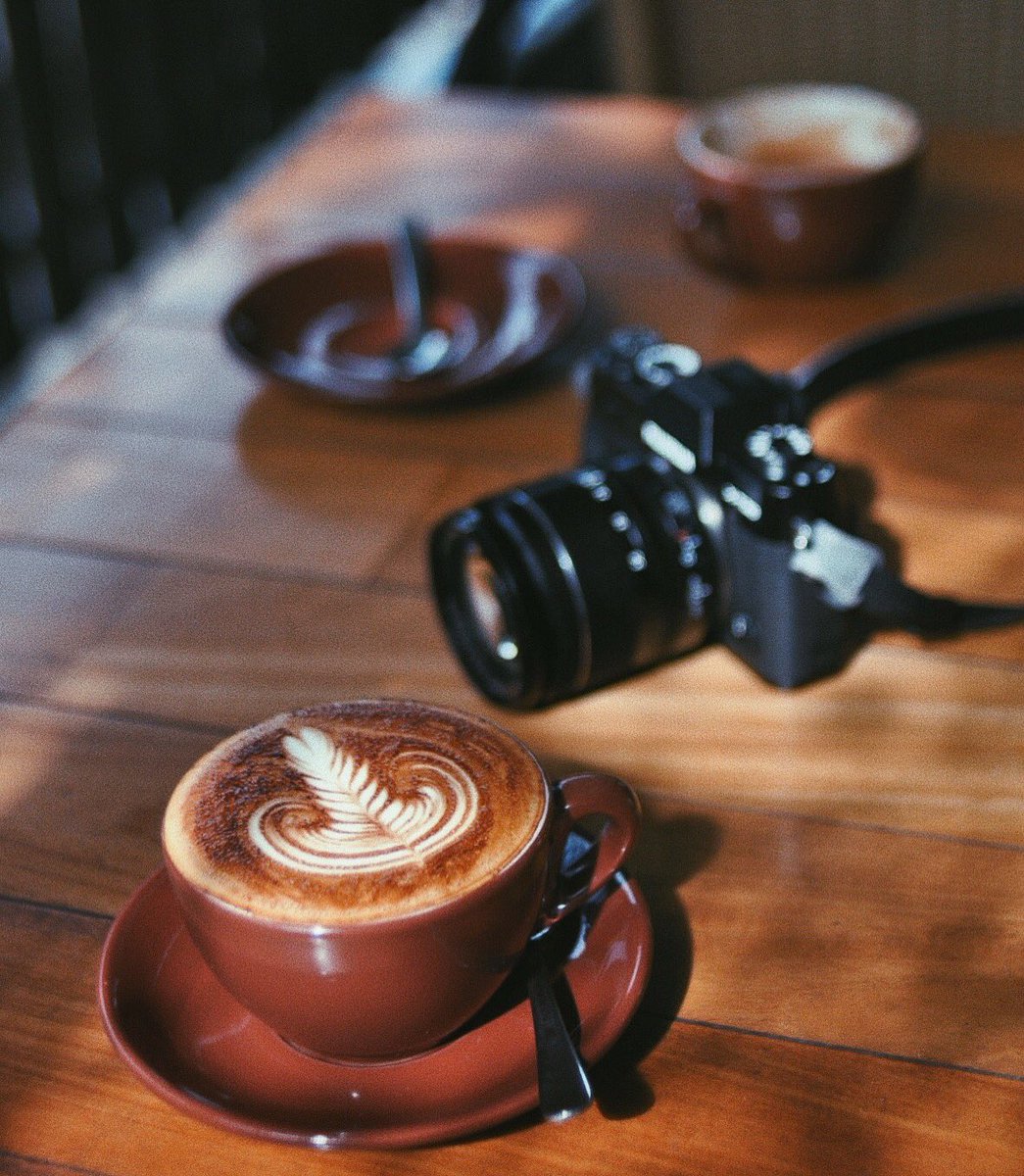 Melewati tengah hari Minggumu, ngumpul famili? Yuk ngopi gih! | <a href="/kulinermalangID/">Kuliner Malang</a> <a href="/malangkuliner/">Malang Kuliner</a> <a href="/Mhs_story/">Cerita Mahasiswa</a> <a href="/mahasiswamlg/">Mahasiswa ½ Malang</a> <a href="/kuliner_/">Info Kuliner</a> @aremafood