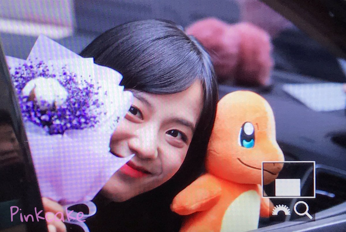 Pinkcake_BP's tweet photo. 180114 인가 퇴근프리뷰
 #블랙핑크 #BLACKPINK #지수 #JISOO
짜릿해 늘 새로워 김지수가 최고야 https://t.co/gHLGWTGL6E