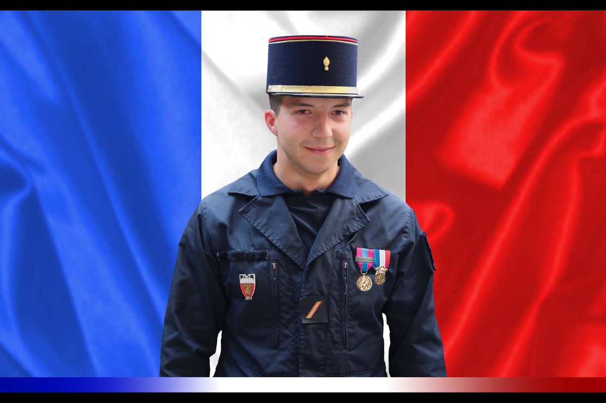 armeedeTerre's tweet photo. L’armée de Terre est en deuil, elle déplore ce jour le décès du sergent Jonathan LASSUS-DAVID, sous-officier de la brigade de sapeurs-pompiers de Paris mort au feu. Elle adresse à sa famille et à ses proches ses plus sincères condoléances
https://t.co/efUqphYKGC https://t.co/Q8UNG73Pmo