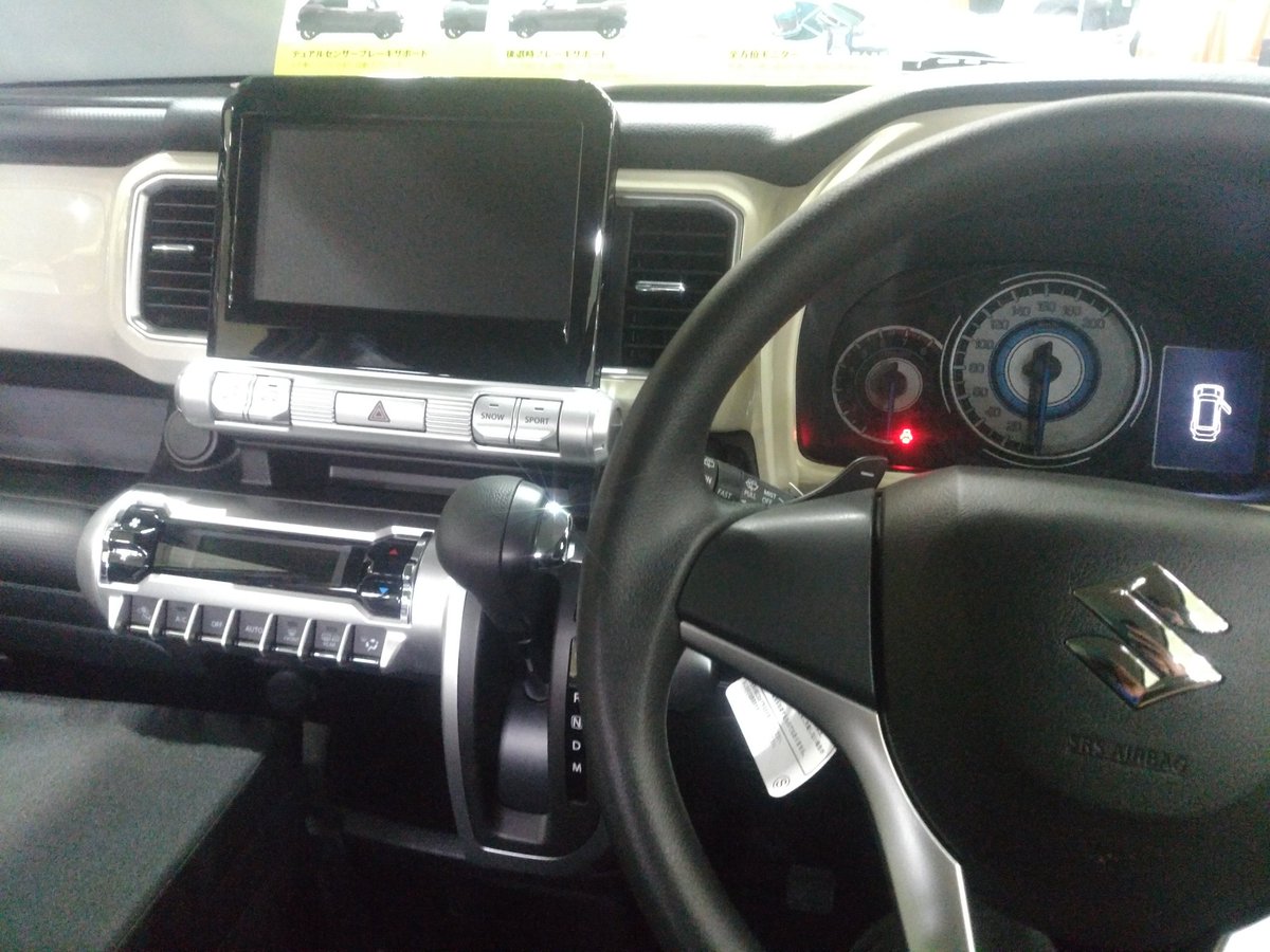 Suzuki xbee салон