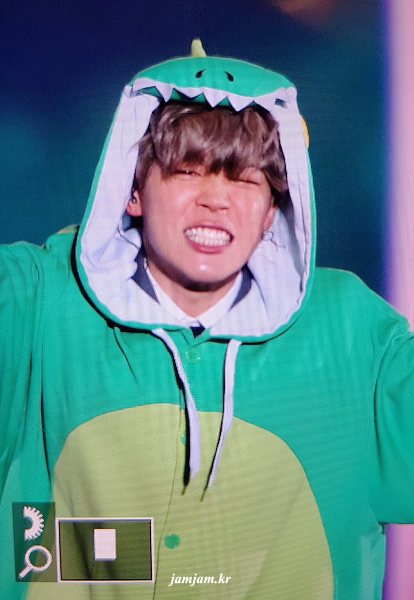 parkjamjam_kr's tweet photo. 180114 muster #JIMIN #지민 와앙 https://t.co/qcKiSDRWpC