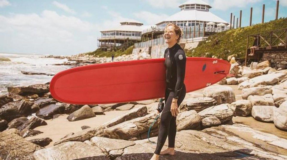 todonoticias's tweet photo. Los surf trips están de moda: por qué cada vez más jóvenes salen a buscar olas durante sus vacaciones https://t.co/HGq5aCqWzD https://t.co/xeYtjwRBIG
