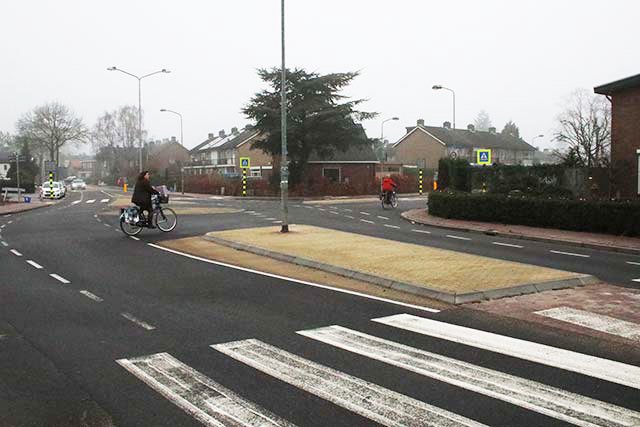 ermelovannu.nl/actueel/6937-v…

Veel vraagtekens bij nieuw kruispunt. Dwangsom veroorzaakt onbegrip

<a href="/GemeenteErmelo/">Gemeente Ermelo</a> @RaadErmelo #Ermelo <a href="/cdaermelo/">CDA Ermelo</a> <a href="/CUErmelo/">ChristenUnie Ermelo</a> <a href="/sgpermelo/">@SGPErmelo</a> <a href="/BBErmelo/">BurgerBelangenErmelo</a> <a href="/DMeijsen/">Desiree Meijsen</a> <a href="/VVDErmelo/">VVDErmelo</a> <a href="/progressiefe/">Progressief Ermelo</a>