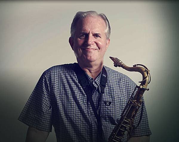 ipsjazzandblues's tweet photo. We welcome back one of the #jazz greats #ScottHamilton to The California Club this evening. We’re pretty sure he knows the way! Doors 7-30pm. First set 8 to 9, second set 9-30 to 10-30. Two hours of world class jazz for just £15. Now that’s what we call great value.  #Ipswich https://t.co/wQD5VdZYWn
