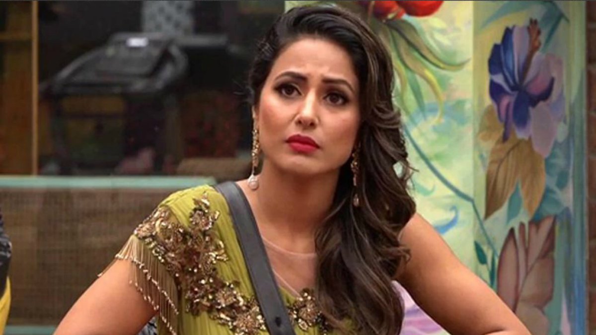 TellyTalkIndia's tweet photo. Heart❤️ &amp; RT🔁, if you think #HinaKhan deserves to win #BiggBoss11. #BB11Finale https://t.co/e297iCwsUS