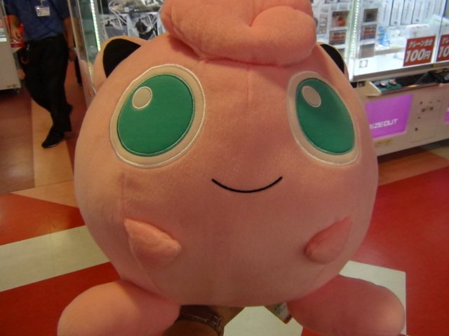 ユーズランド高岡店 プライズ ポケットモンスターサン ムーンより めちゃでかプリンぬいぐるみが新登場 ポケモン ｇｏでもレア人気だったプリンの大きくてかわいいぬいぐるみの登場だっ 投入直後から大人気なので お早目に バンプレスト