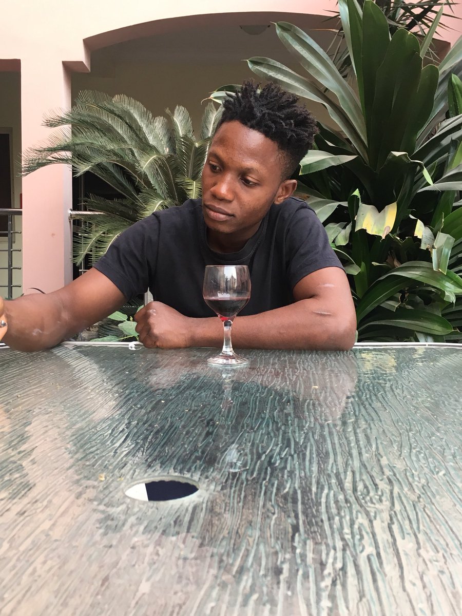 Rhayomusik's tweet photo. Learn to appreciate yourself and thank God for life every damn time. Nothing beats that.
#happysunday #Rayobaby https://t.co/XYS314mHXu