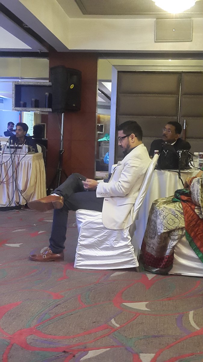 ashishgakrey's tweet photo. #JaroHRConclave #Battlefortalent TalentCrisis @JaroEducation #HRConclave @UPIAM #HRShapers @hr_shapers @randhirpathak3 @sri22241 @sahilnayar https://t.co/i8vlzXLbnp