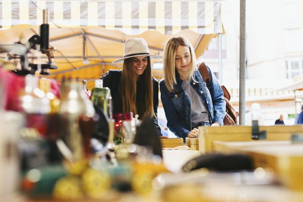 Raus aus den Federn und ab auf den Flohmarkt! 😀 Das sind unsere #Trödeltipps: ow.ly/DHjb30hJBjC https://t.co/WOS8A7ev90