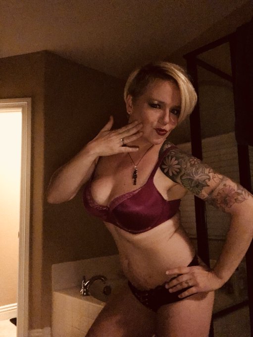 Anyone up for a cam? https://t.co/zaJueKQJQ1<a href="/tag/sexysunday"class="tags"><span>#sexysunday</span></a>