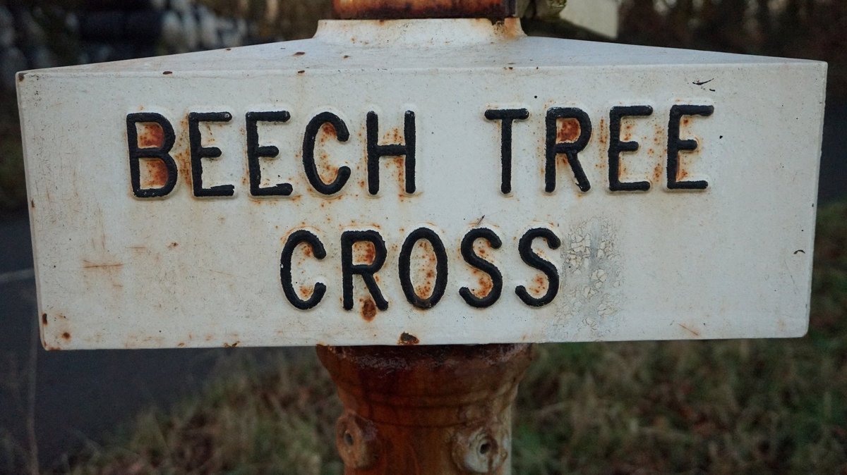 visitexmoor's tweet image. ...love Love LOVE these old signs!