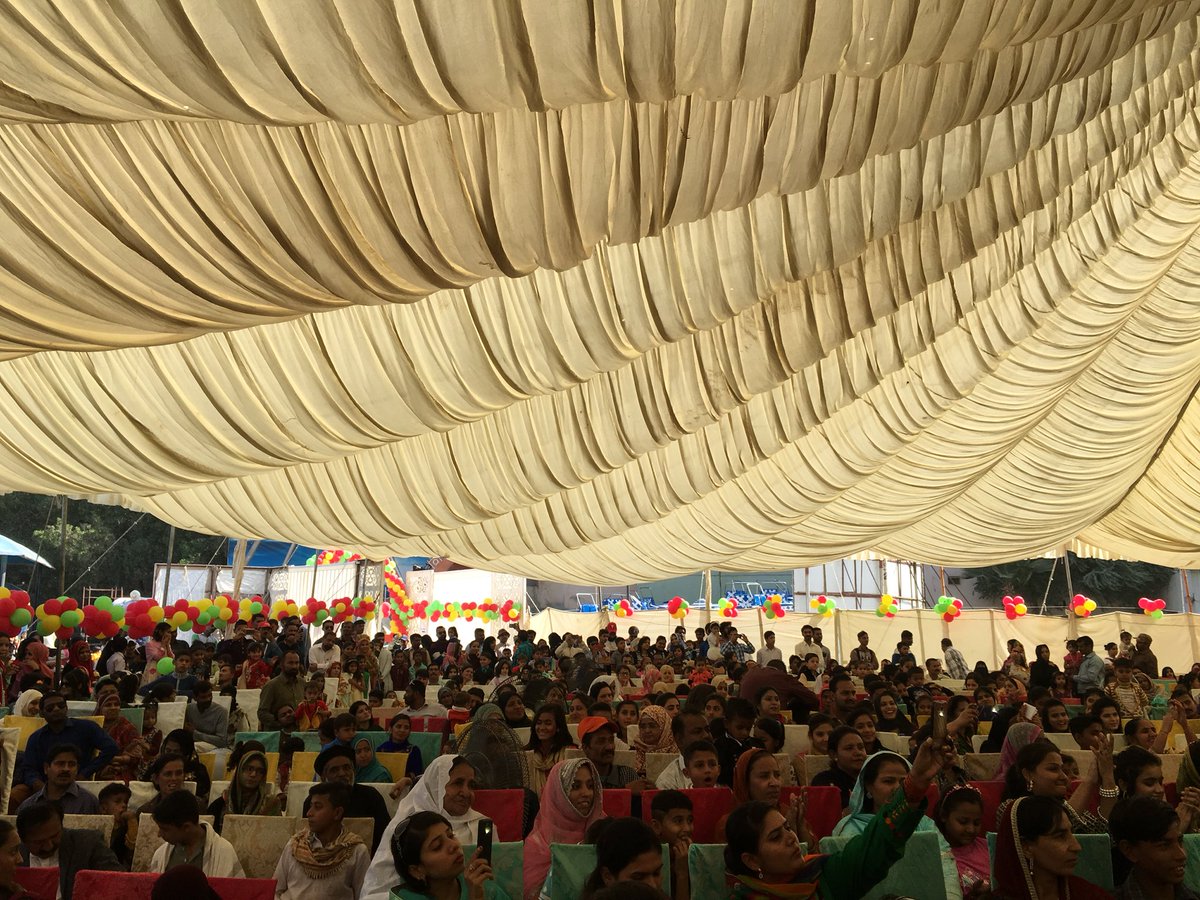 AhmadJalal_1's tweet photo. At #AmanFamilyFestival with Aman-it’s and their beloved family. Future of #Pakistan in action. Salute our members and appreciating their families who dedicate their lives to #PublicService @Aman_Foundation @MiqdadSibtain @nufsiyati https://t.co/eWKz6WeyS0