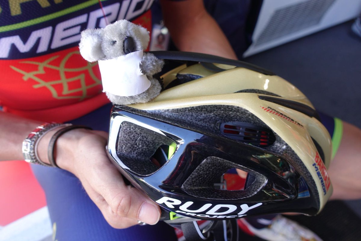 BHRVictorious's tweet photo. 🇦🇺 @peopleschoiceAU Classic 

The prelude Criterium of the #TDU around the streets of Adelaide is underway.
🏁 50.6km
➡️ 22 laps of 2.3km circuit

#GOBAHRAINMERIDA 🐨 https://t.co/TmQqWacAtH