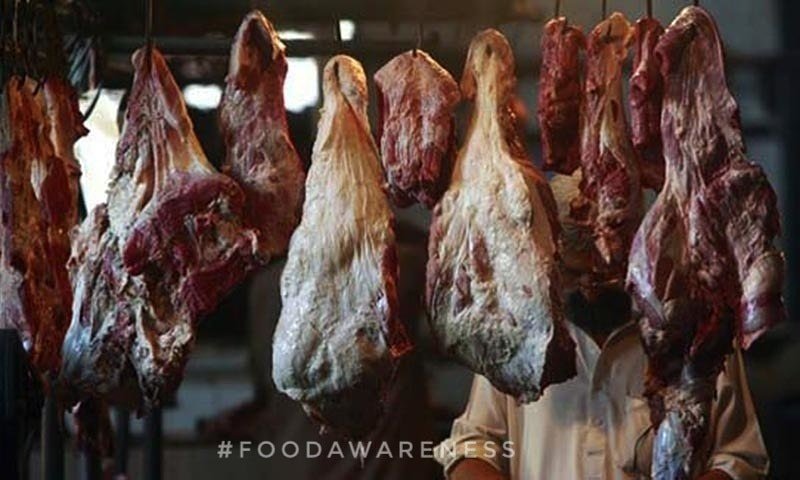DisgustFood's tweet photo. The illegal and ‘haram’ business of selling donkey meat to hotels in Pakistan.This is our duty to be careful about what we're eating. PLEASE! Pay attention to this. Eat Halal and pure. Eat at safe places. Eat at your home.
#EatPure #EatHealthy #EatGood #EatHalal #SayNoToHatam https://t.co/YUWLx4erAH