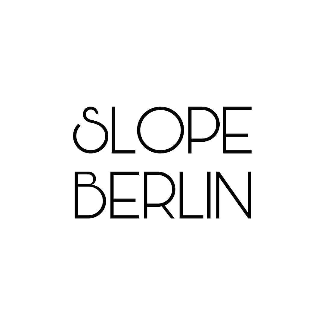 SLOPE BERLIN 🔥
DROP COOMING SOON 💪
.
#slope #berlin #slopeberlin #season1 #berlin365 #berlinlebt #streetwearaddicts #streetwearsource #streetcentral #streetlook #streetstyles #streetstyleberlin #trendsetters #casualstyles #kleidung #clothings #fashionismypassion #untergrund