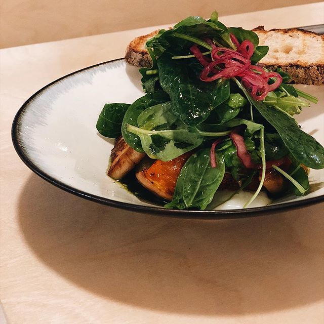 “Brunch” perfecto en el nuevo <a href="/misioncafe/">Misión Café</a> 🍴huevo a baja temperatura, calabaza, espinacas, PANCETA y el pan de <a href="/panic_madrid/">Panic! Dance Music ®</a> 🥐 recién hecho
☕️ de <a href="/holacoffee/">Hola Coffee</a> 
Enlace en bio⬆️ ift.tt/2mFOoVh