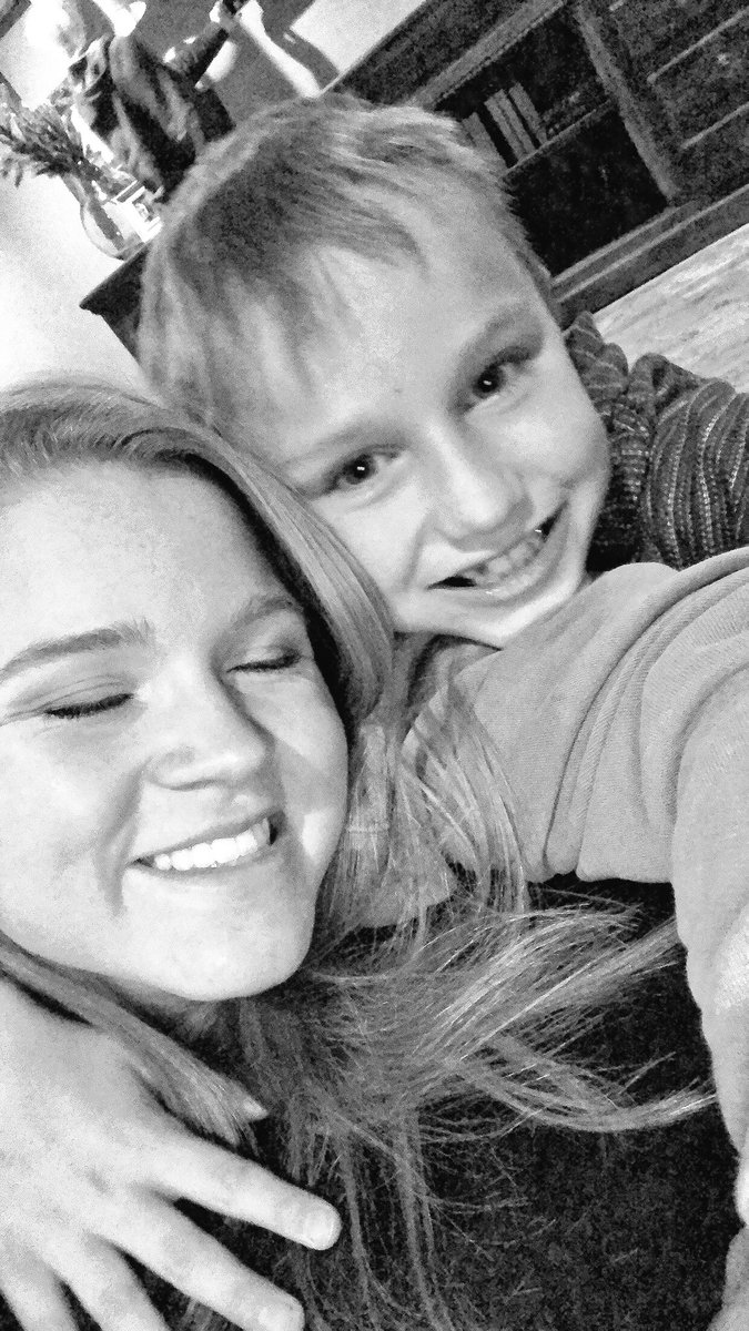 kelcikatt's tweet photo. they are the sweetest, most kind hearted people. each of them is pure &amp; loving. no family deserves this, plz pray for this beautiful family. https://t.co/hcoERtXSQN
