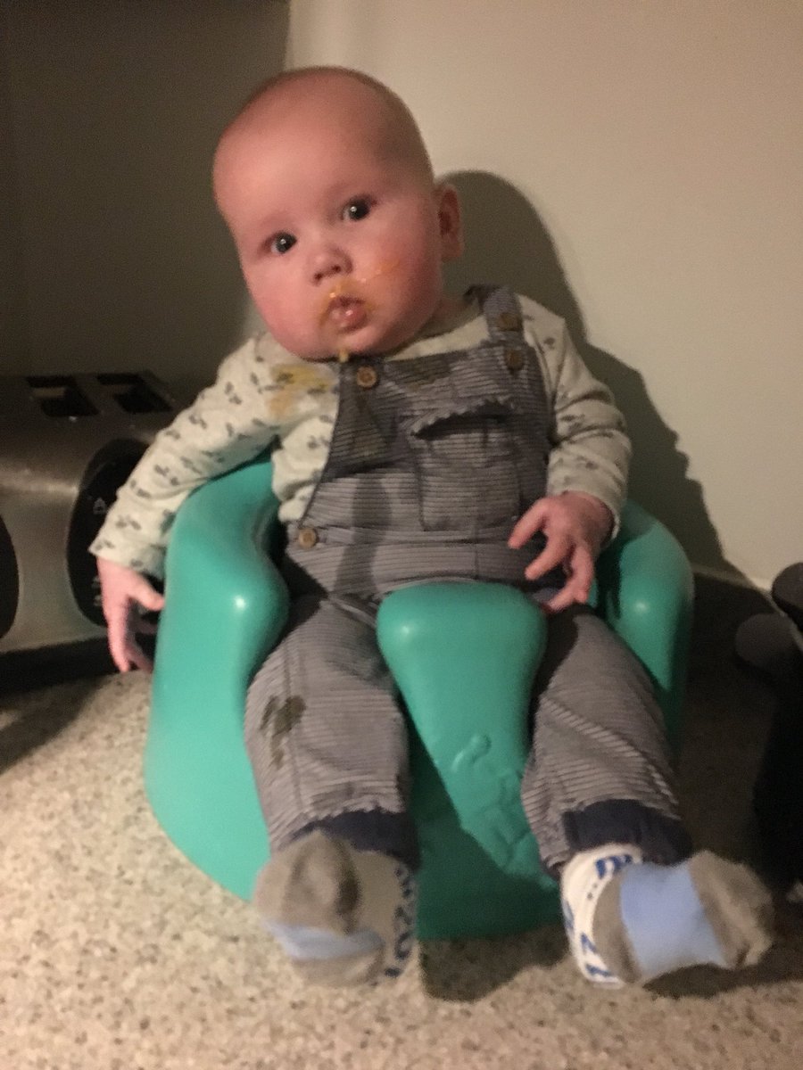 stazxxx's tweet photo. Almost 4 months old #growingupsofast #babyboy #bumbo https://t.co/32stTNw0xn