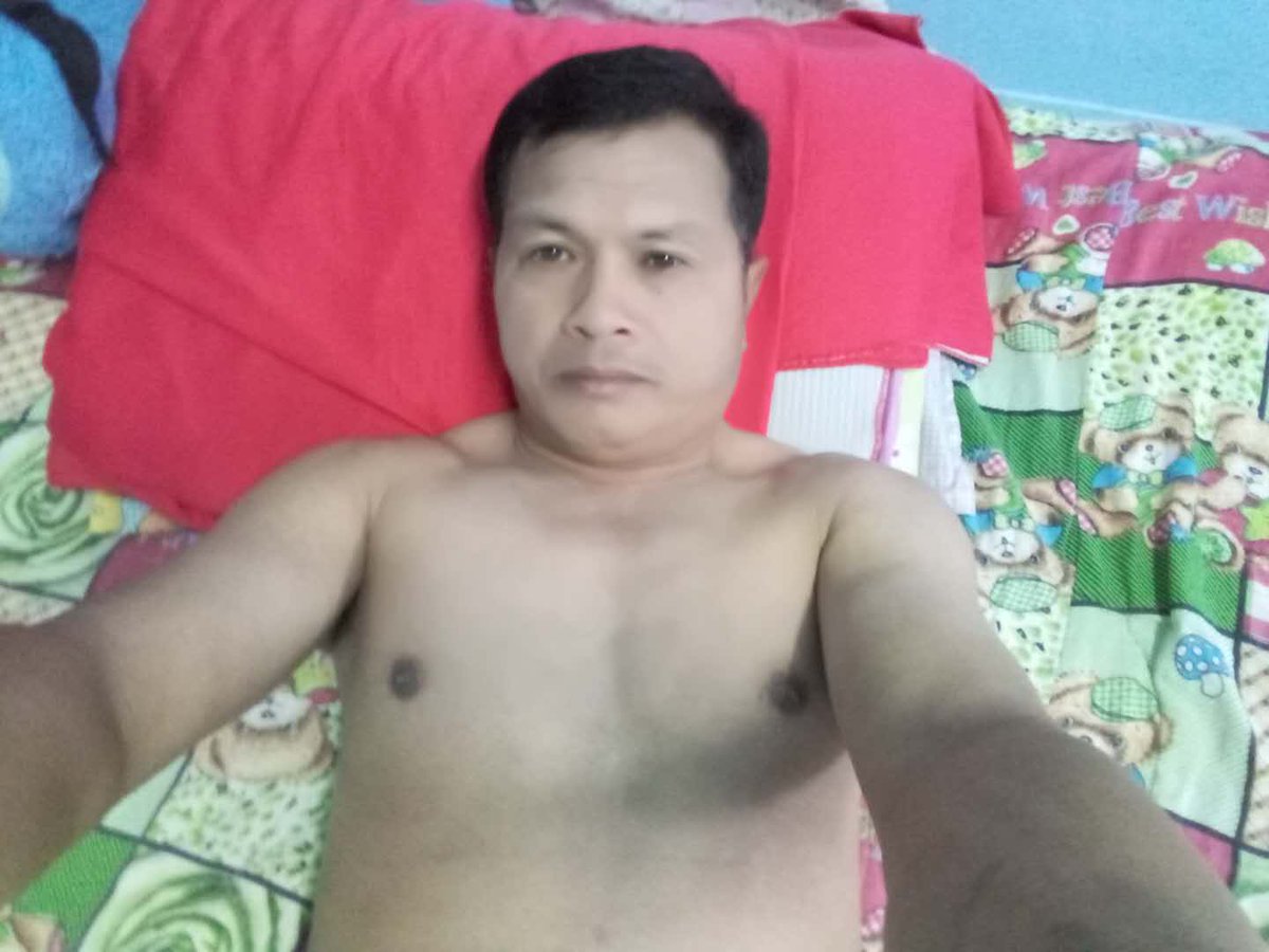 oSq9L144cHXRVDe's tweet photo. แอบสักหน่อย https://t.co/MHHNik08F8