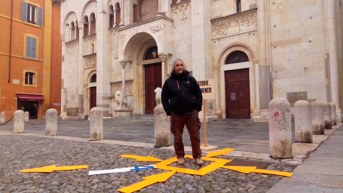 ildondolo's tweet photo. TRA 10 MINUTI SU #RAI3! Ferma a Modena il viaggio di @EdoardoCamurri attraverso quella che A. F. Formiggini avrebbe chiamato la #ProvinciaCapitale. Ugo Cornia parla del suo racconto su Attila e San Geminiano, Marzia Barbieri e @beppecottafavi ricordano Edmondo Berselli https://t.co/lYLTOYi5tA
