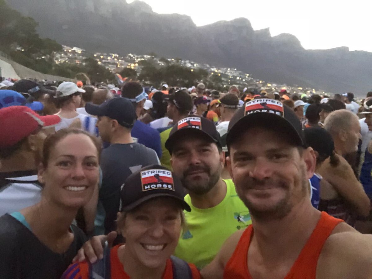 SueUllyett's tweet photo. Peach of a day at @baytobayrace with these legends @RefJK @StripedHorseZA @RunnerBee14 @barbscole @lovecapetown @runnersworldza @wildrunnerza #bay2bay2018 #upyoursmileage https://t.co/z7vW7Xr6mr