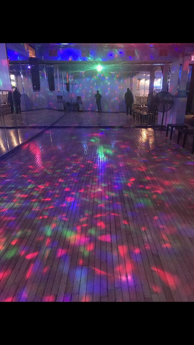 Clubbleu_'s tweet photo. Happy 50th Birthday! This was an EXCLUSIVE Event held here at BLEU! We have events here at BLEU for guests of all ages both children and adults!  #ClubBleu #ClubBleuPhilly #phillymilestones #PhillyBday #PhillyBdayVenue #PhillyBdayParties #Philly #PhillyEventVenues  #PhillyVenues https://t.co/uogpsVE9g8