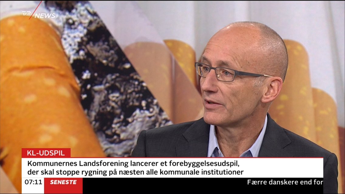 "40 unge begynder hver dag at ryge. Det skal vi have sat en stopper for. Og det tror jeg ikke, at der er nogen, der er uenige i" <a href="/mortengronbaek/">Morten Grønbæk</a> til <a href="/tv2newsdk/">TV 2 NEWS</a> @kommunerne #sundpol #dkpol