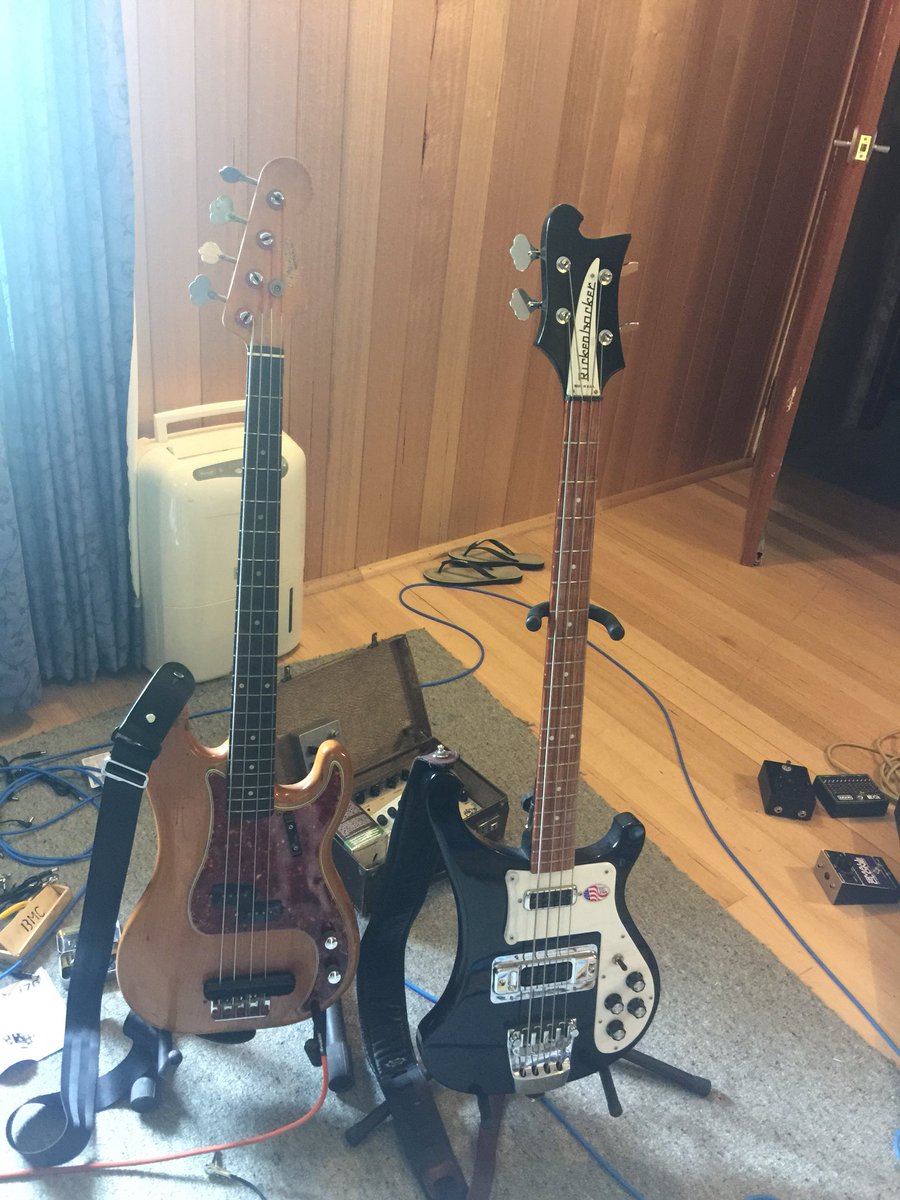 SunsetVolcano's tweet image. great place to record. really great place to record! #aphek #narara #soundslikesunset keep our seat warm Greg, we’ll be back soon.
with biscuits.