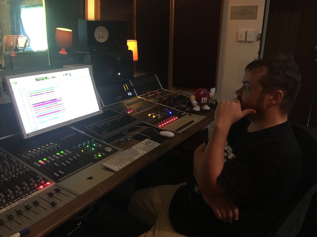 SunsetVolcano's tweet image. great place to record. really great place to record! #aphek #narara #soundslikesunset keep our seat warm Greg, we’ll be back soon.
with biscuits.