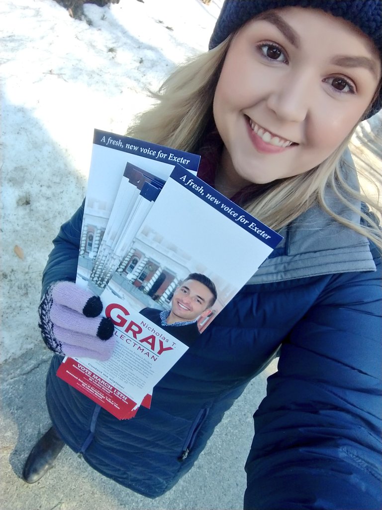 misschristinatn's tweet photo. Never too cold to let the voters in Exeter know that @NicholasGrayNH will be a selectman that promotes budget consciousness and spends tax dollars wisely. #ExeterElections #LeadRight https://t.co/hKRefLT2iy