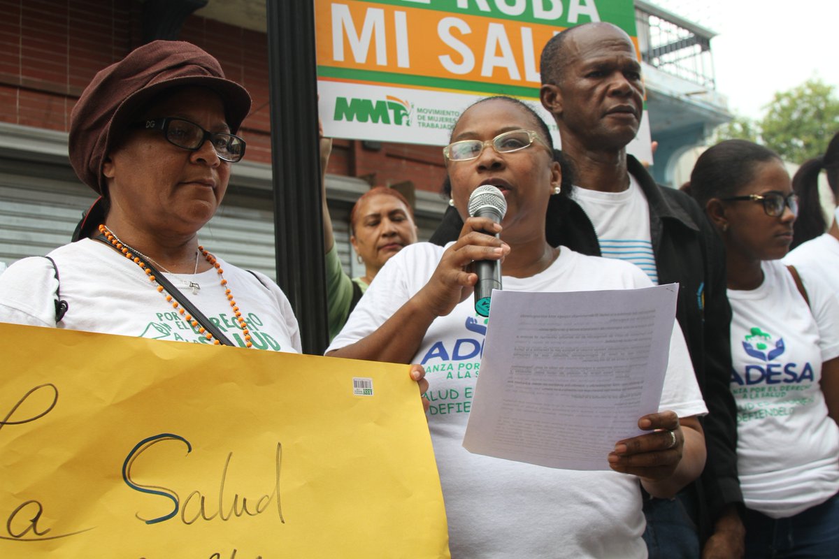 La crisis del sistema de salud ha tocado fondo, situación que afecta a toda la población tenga o no un seguro médico. #LaSaludEsPrimero #ADESA